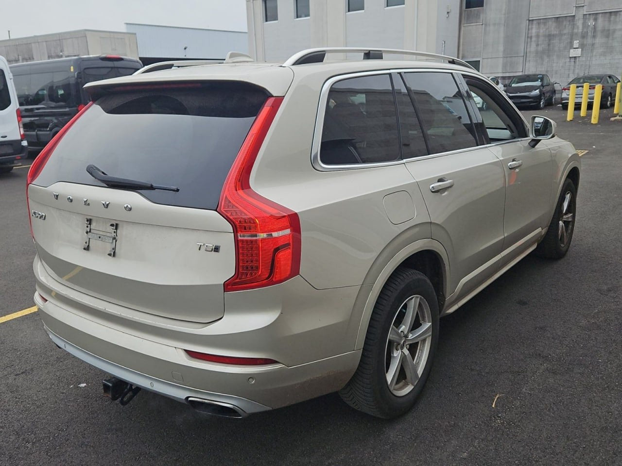 2016 VOLVO XC90 T5 AWD