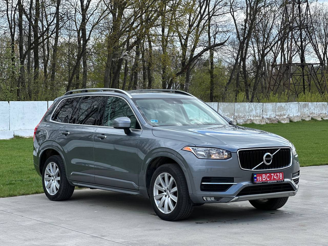 2016 VOLVO XC90 T6 MOMENTUM