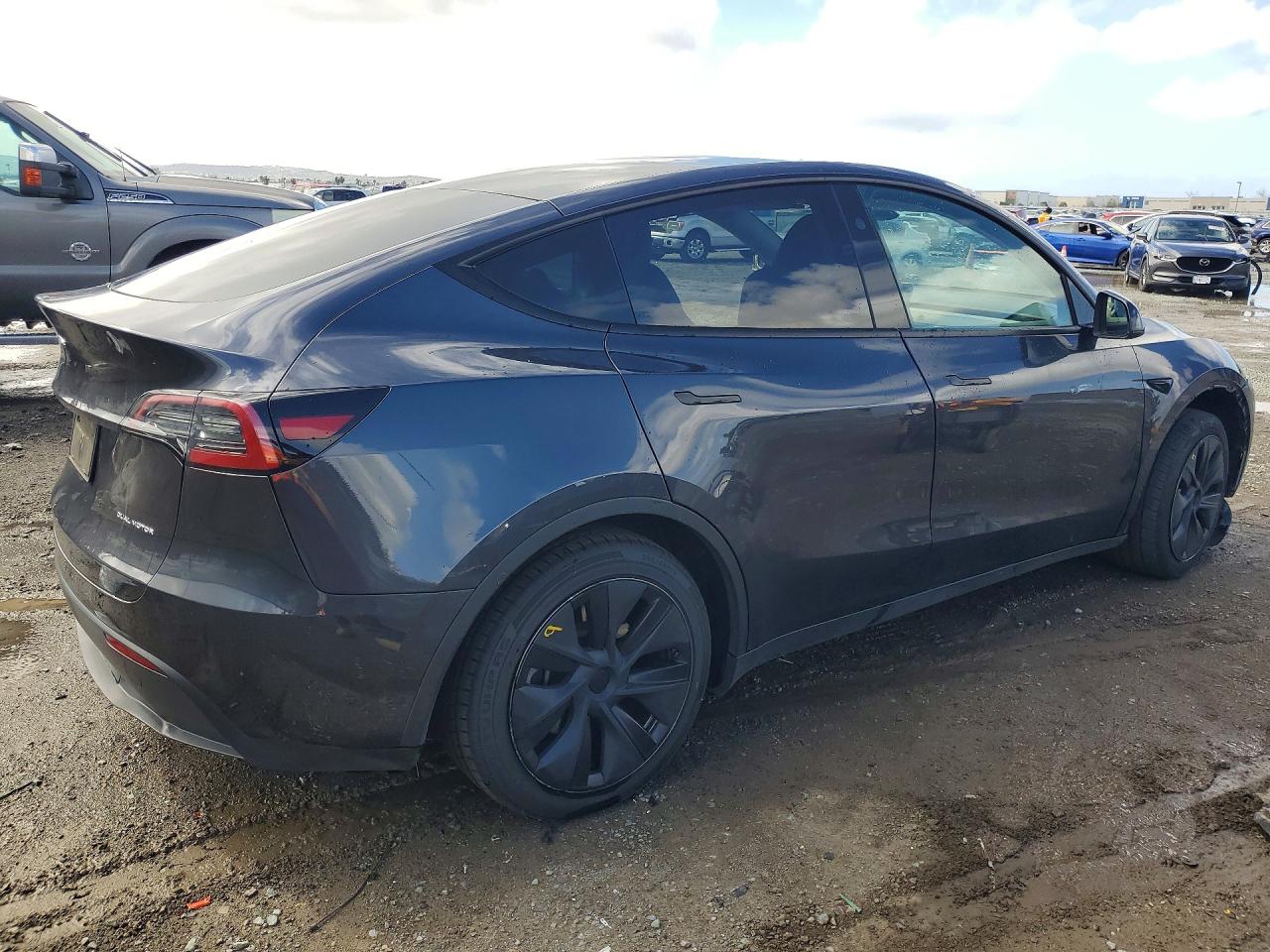 2024 TESLA MODEL Y LR AWD