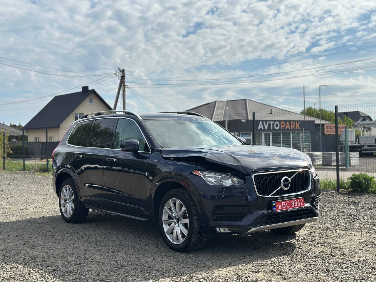 2016 VOLVO XC90 T6 MOMENTUM