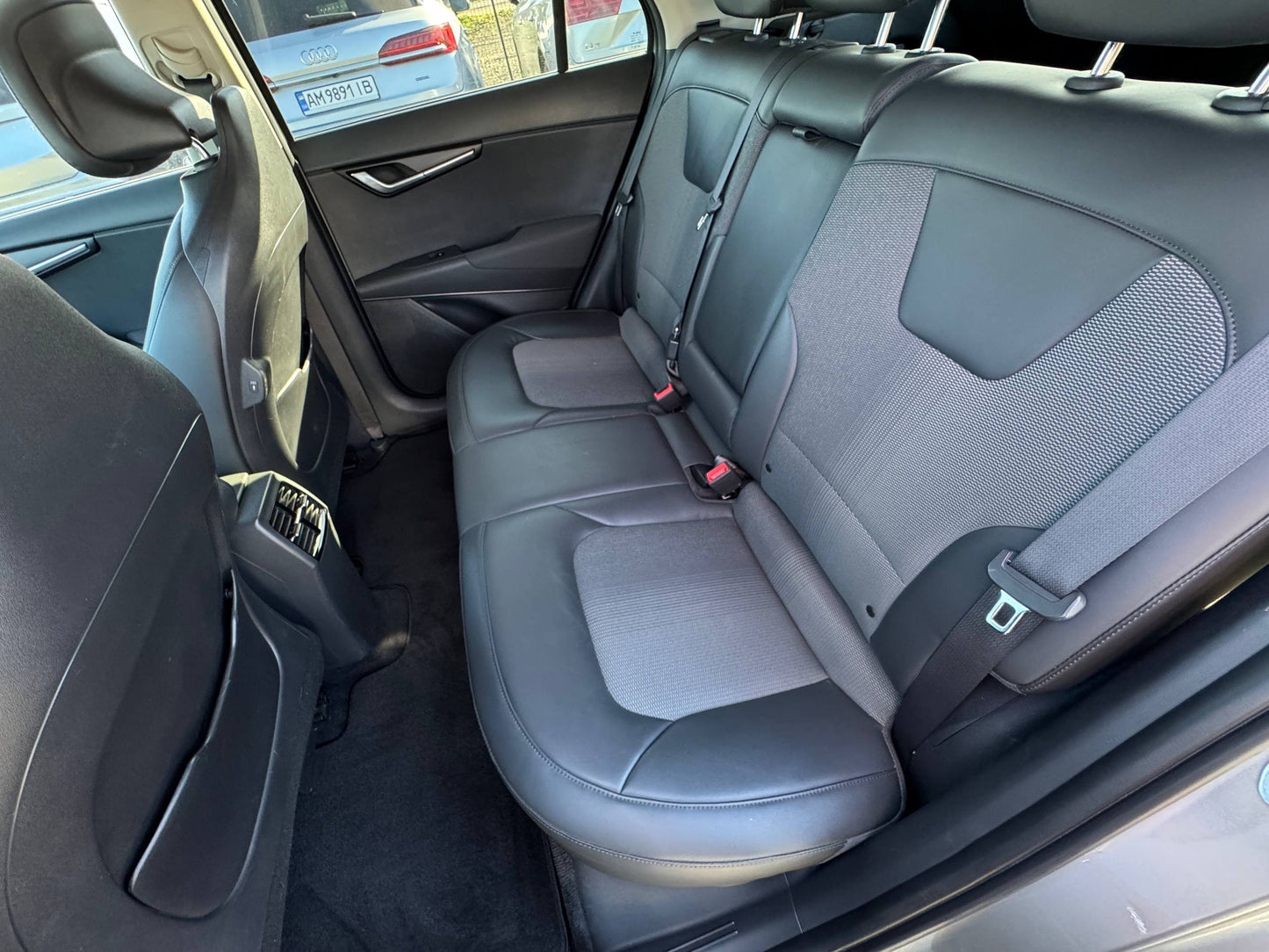 2023 Kia Niro Wind