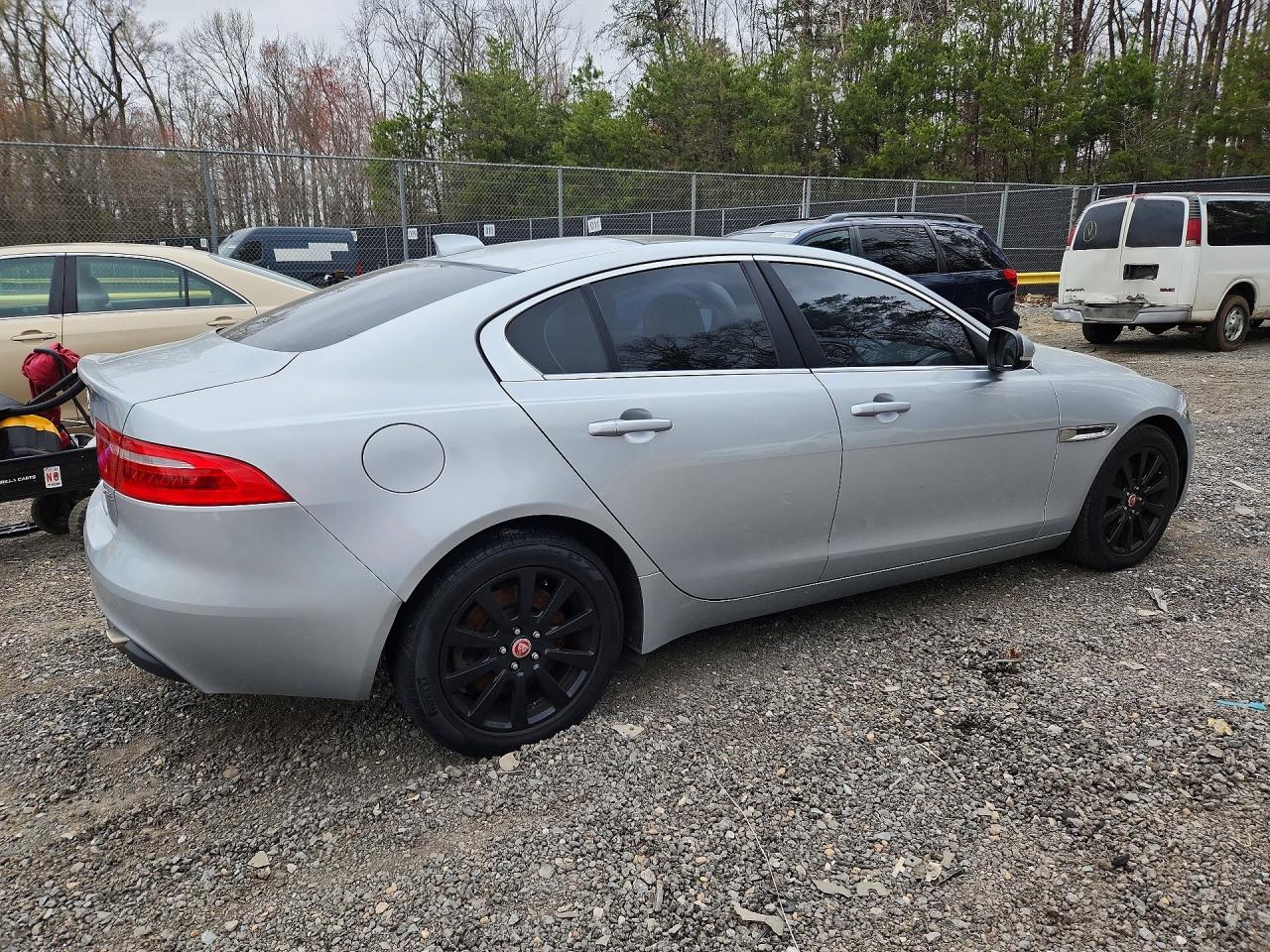 2019 JAGUAR XE