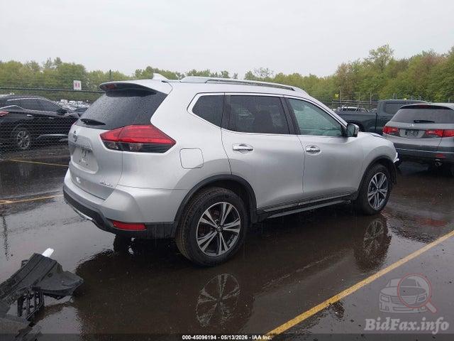 2017 NISSAN ROGUE SL
