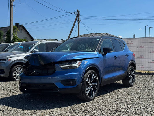 2021 VOLVO XC40 T5 R-DESIGN