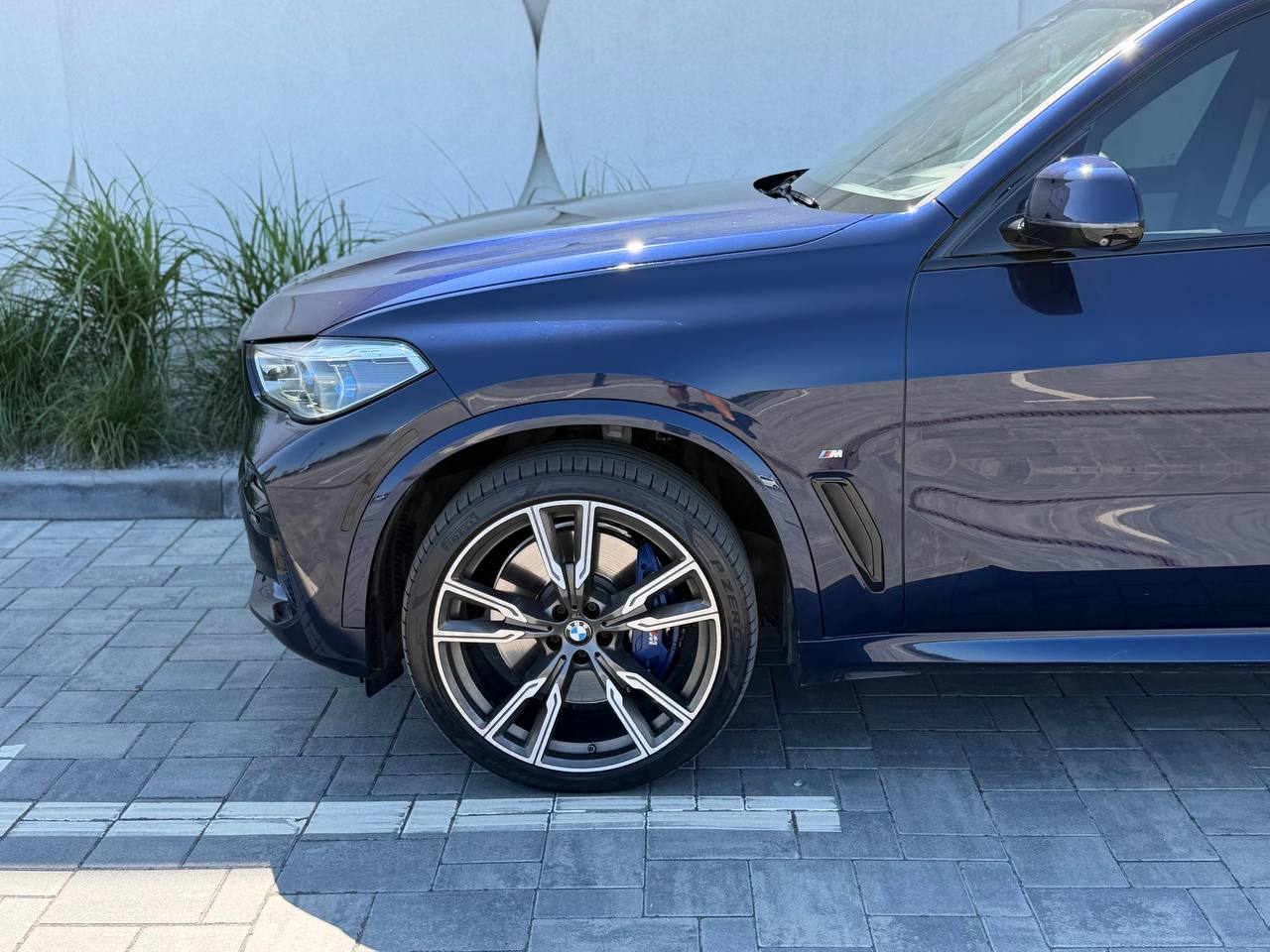 2020 BMW X5 M50i