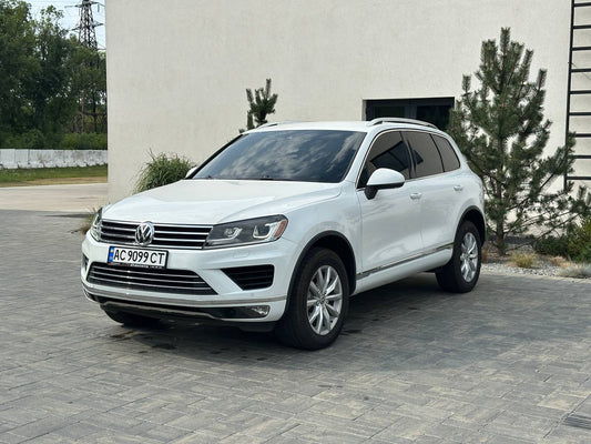 VOLKSWAGEN TOUAREG 2015