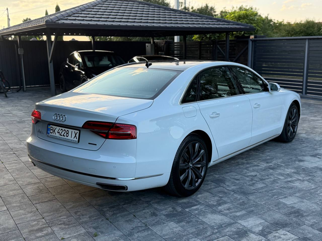 2015 AUDI A8 LONG