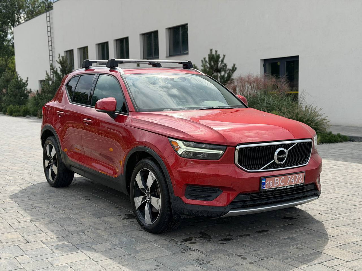 2019 VOLVO XC40 T5 MOMENTUM