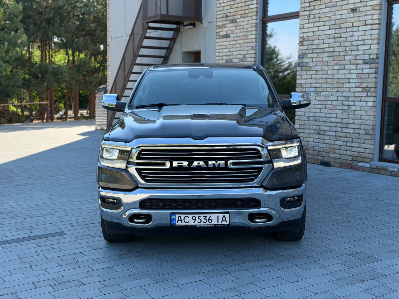 2021 RAM 1500 LARAMIE БЕНЗИН(MHEV HYBRID)+ГАЗ