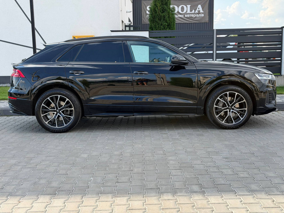 2018 AUDI Q8 (ОФІЦІЙНА)
