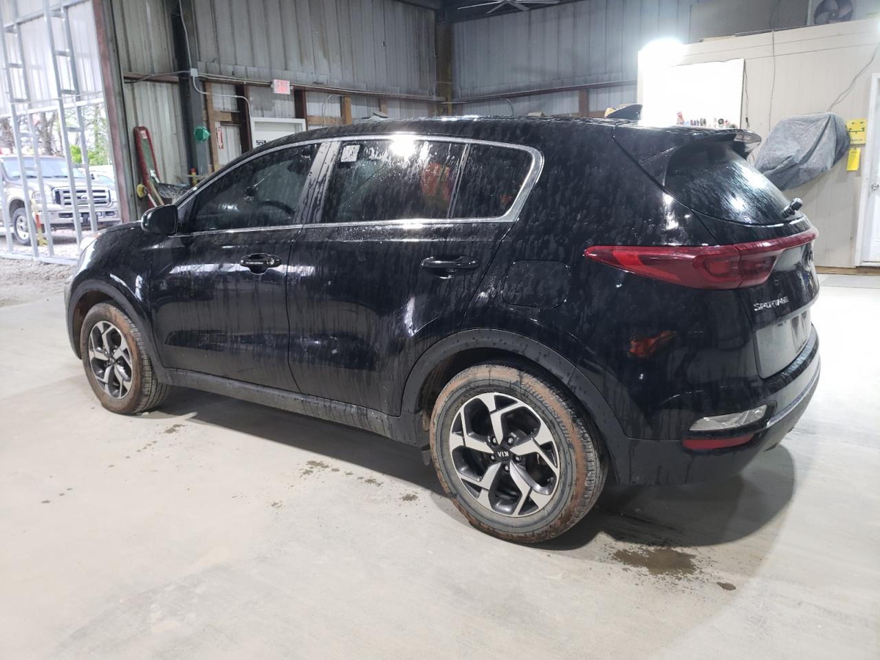 KIA SPORTAGE LX