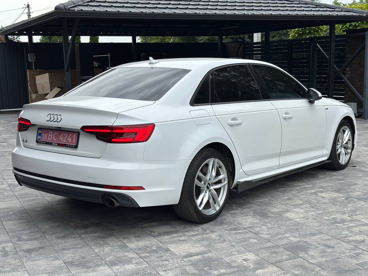 AUDI A4 PREMIUM S-LINE