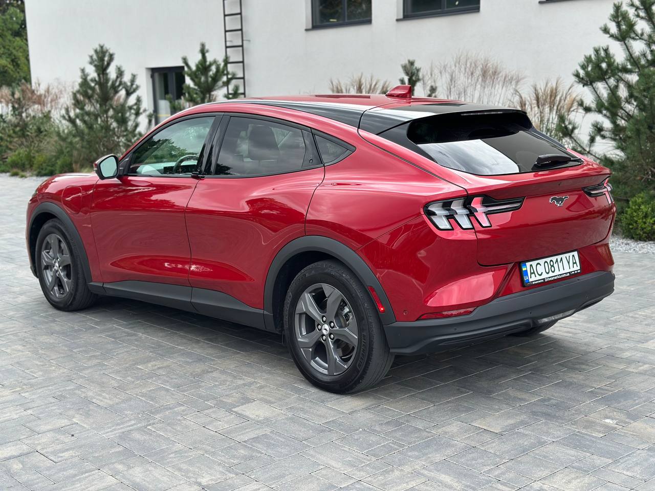 FORD MUSTANG MACH-E SELECT