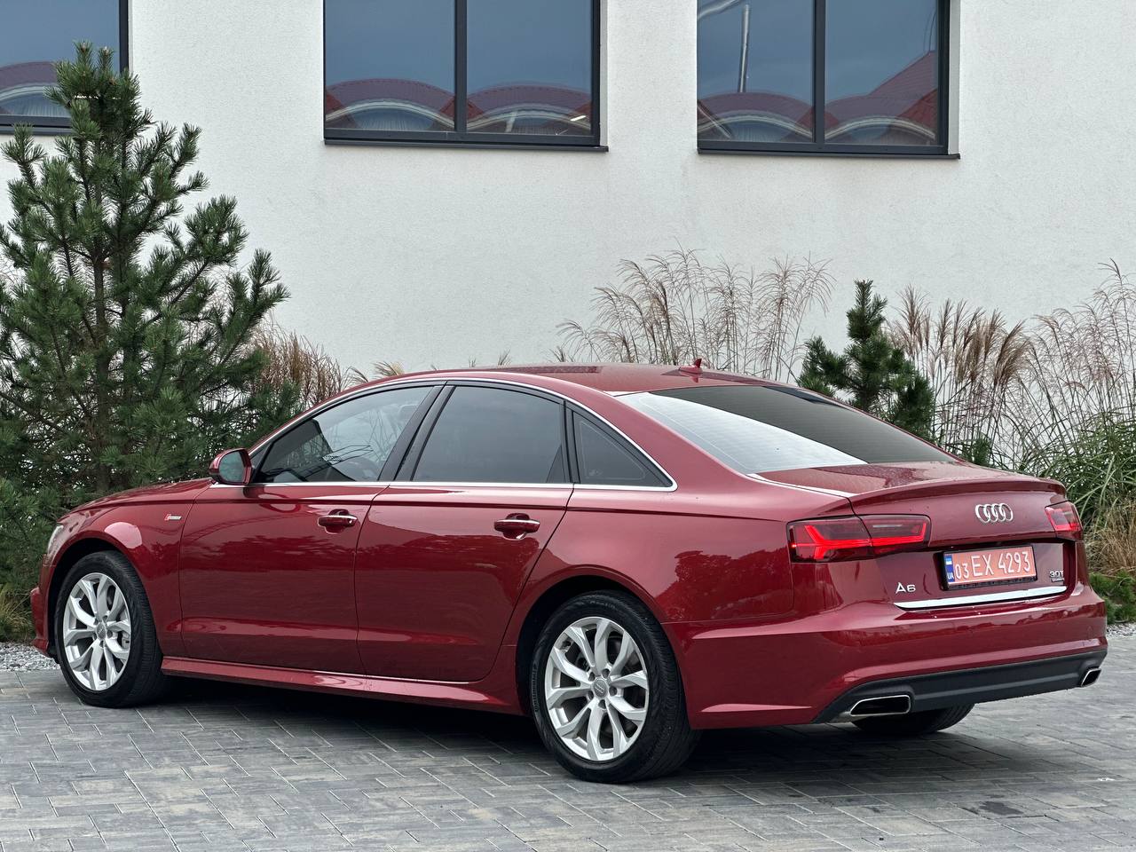 AUDI A6 PREMIUM PLUS S-LINE