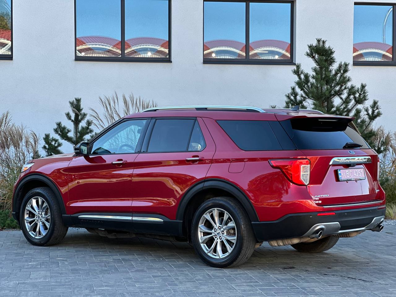 FORD EXPLORER LIMITED