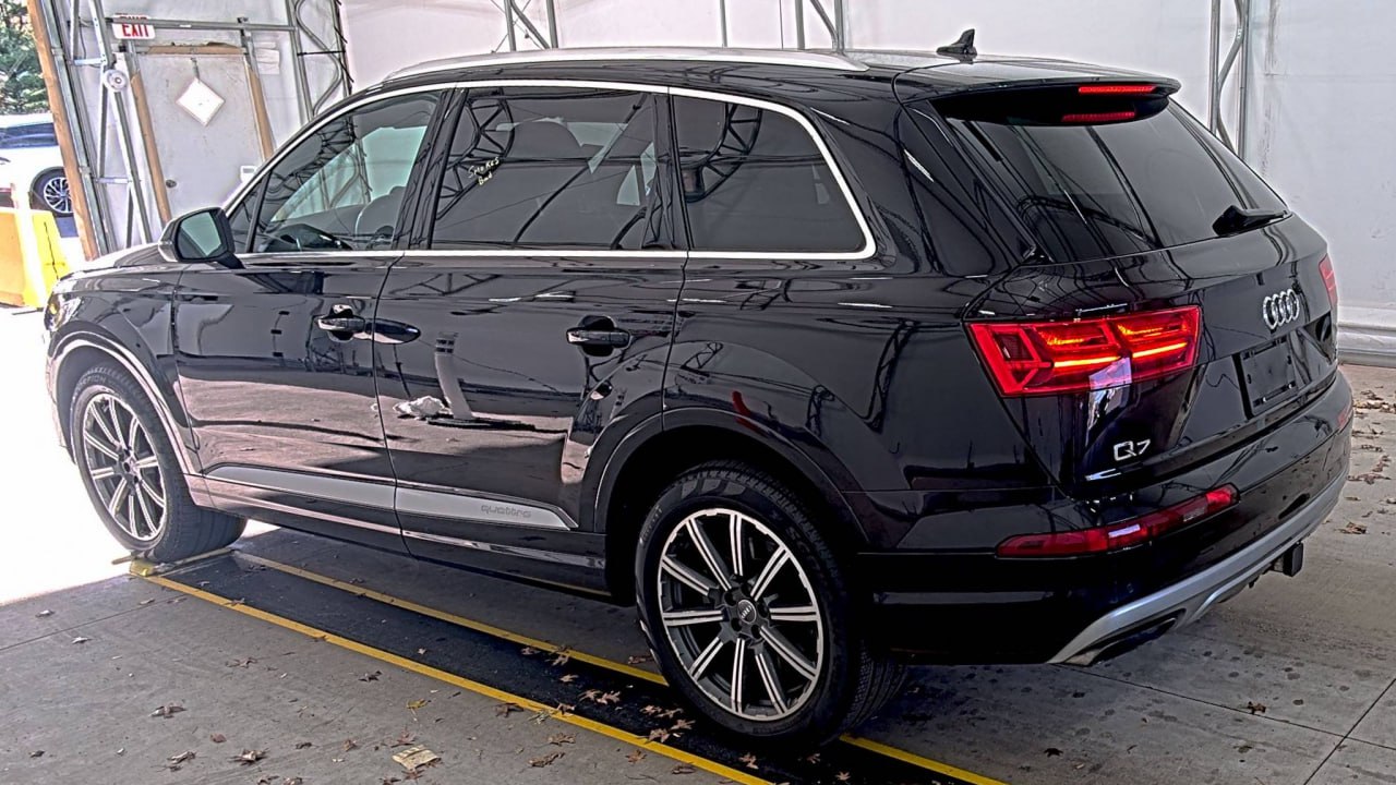 AUDI Q7 PREMIUM PLUS