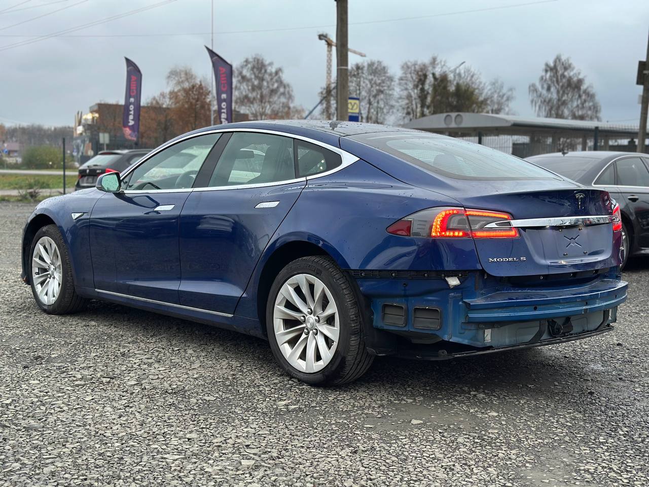 TESLA MODEL S 90D