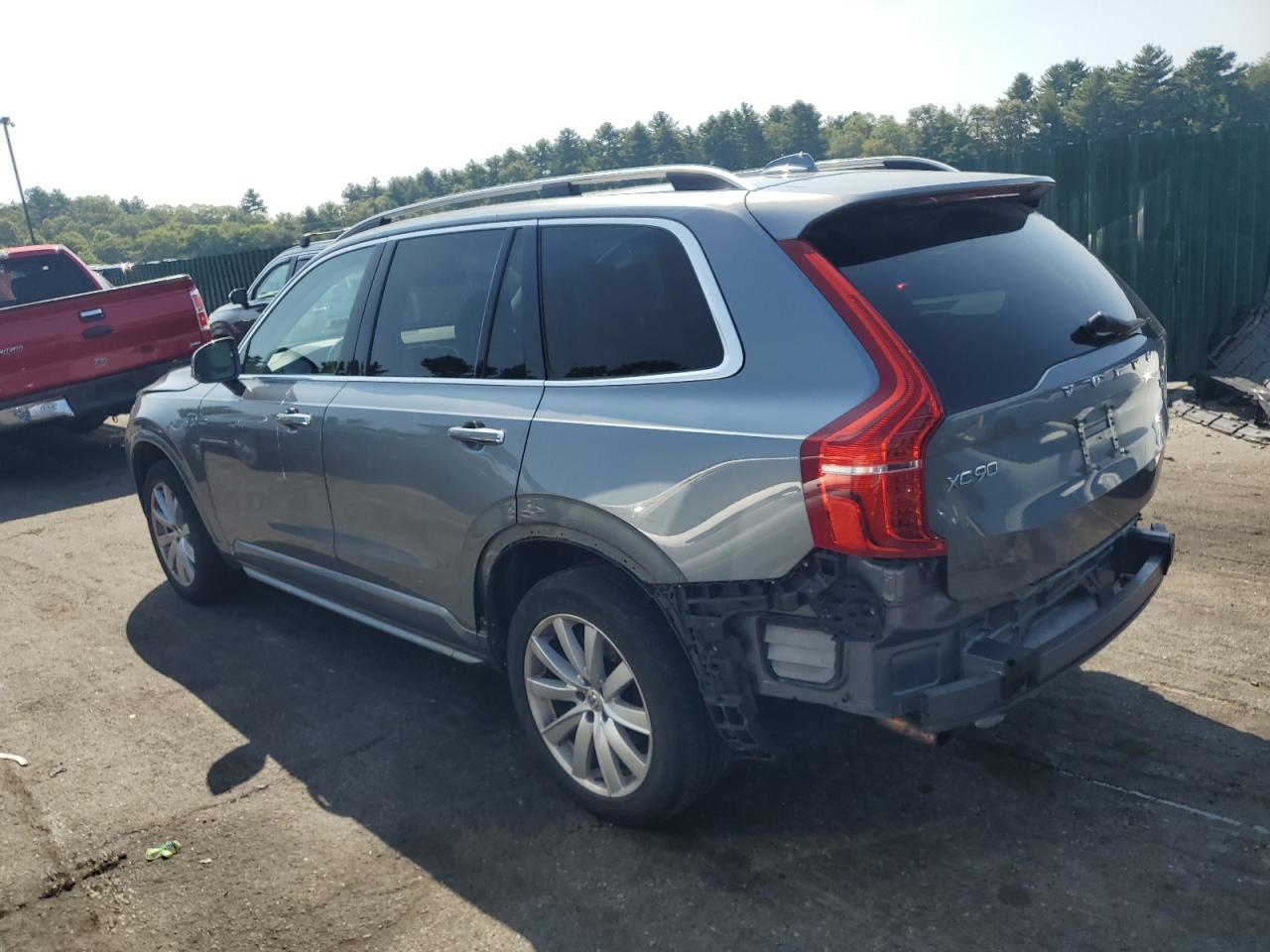 VOLVO XC90 T6 MOMENTUM