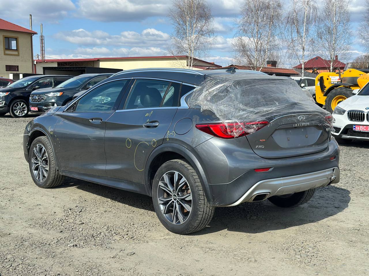 2017 INFINITI QX30 LUXURY