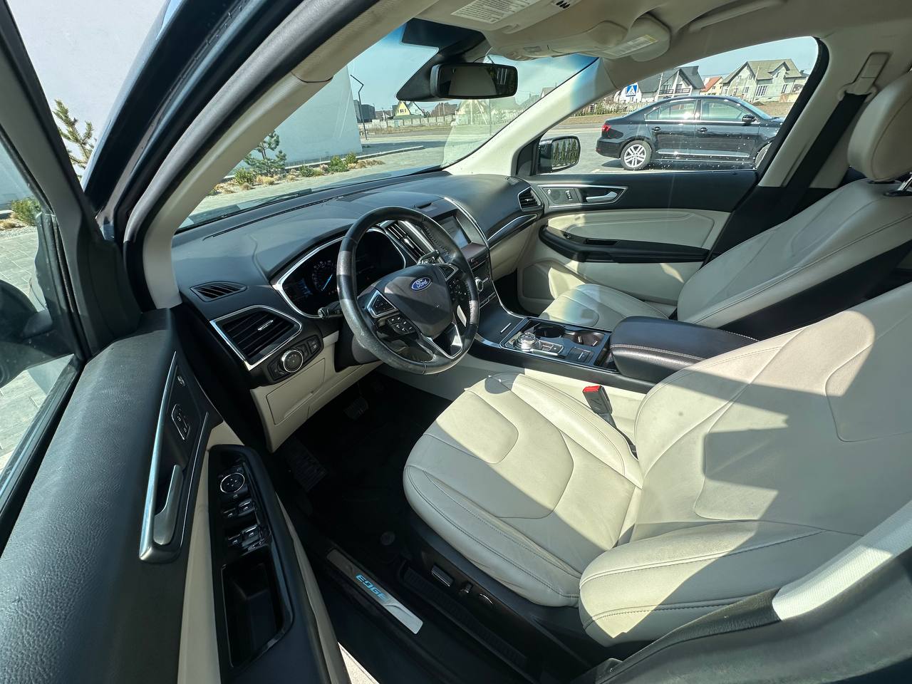 FORD EDGE TITANIUM