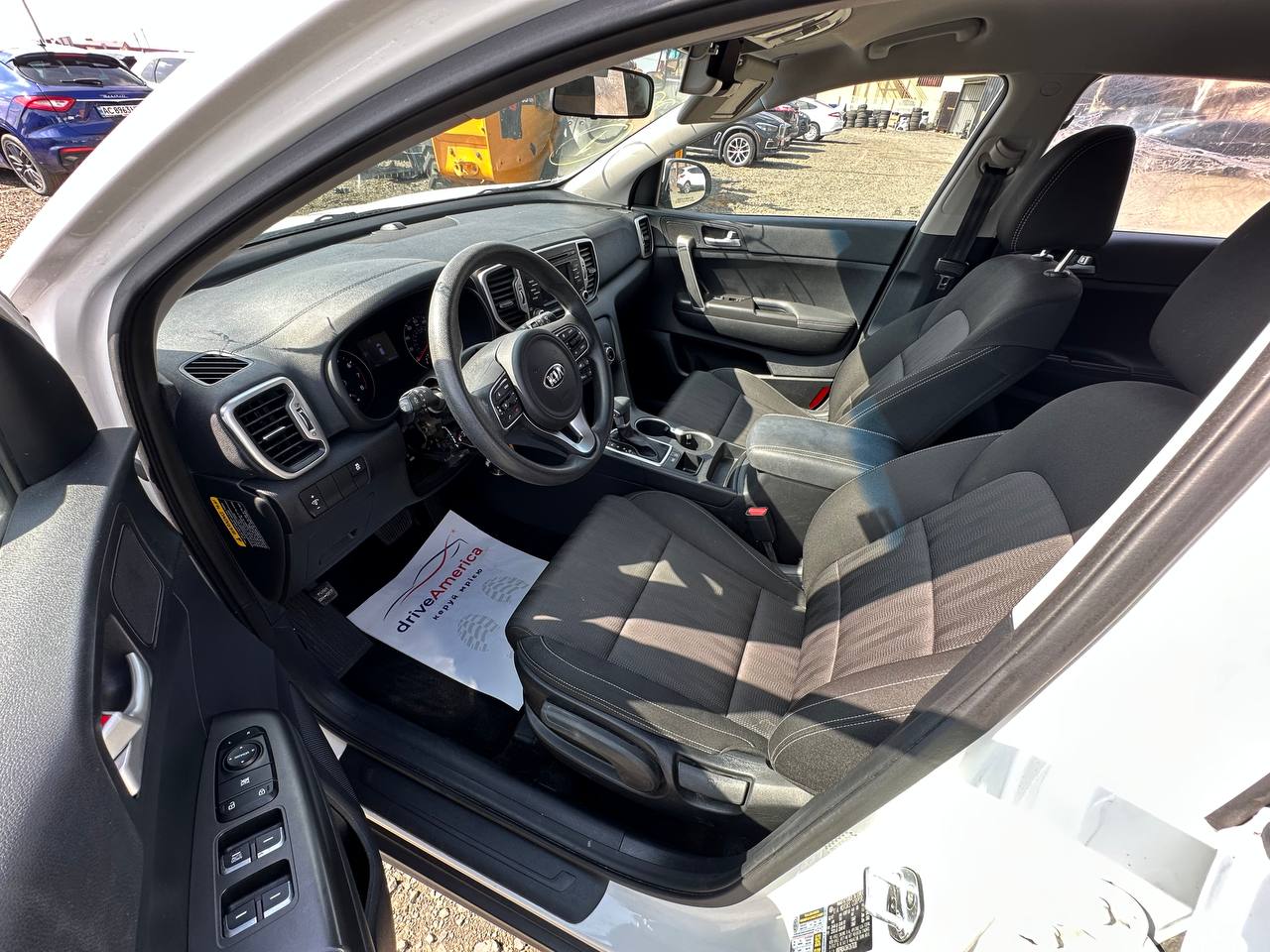 2017 KIA SPORTAGE LX