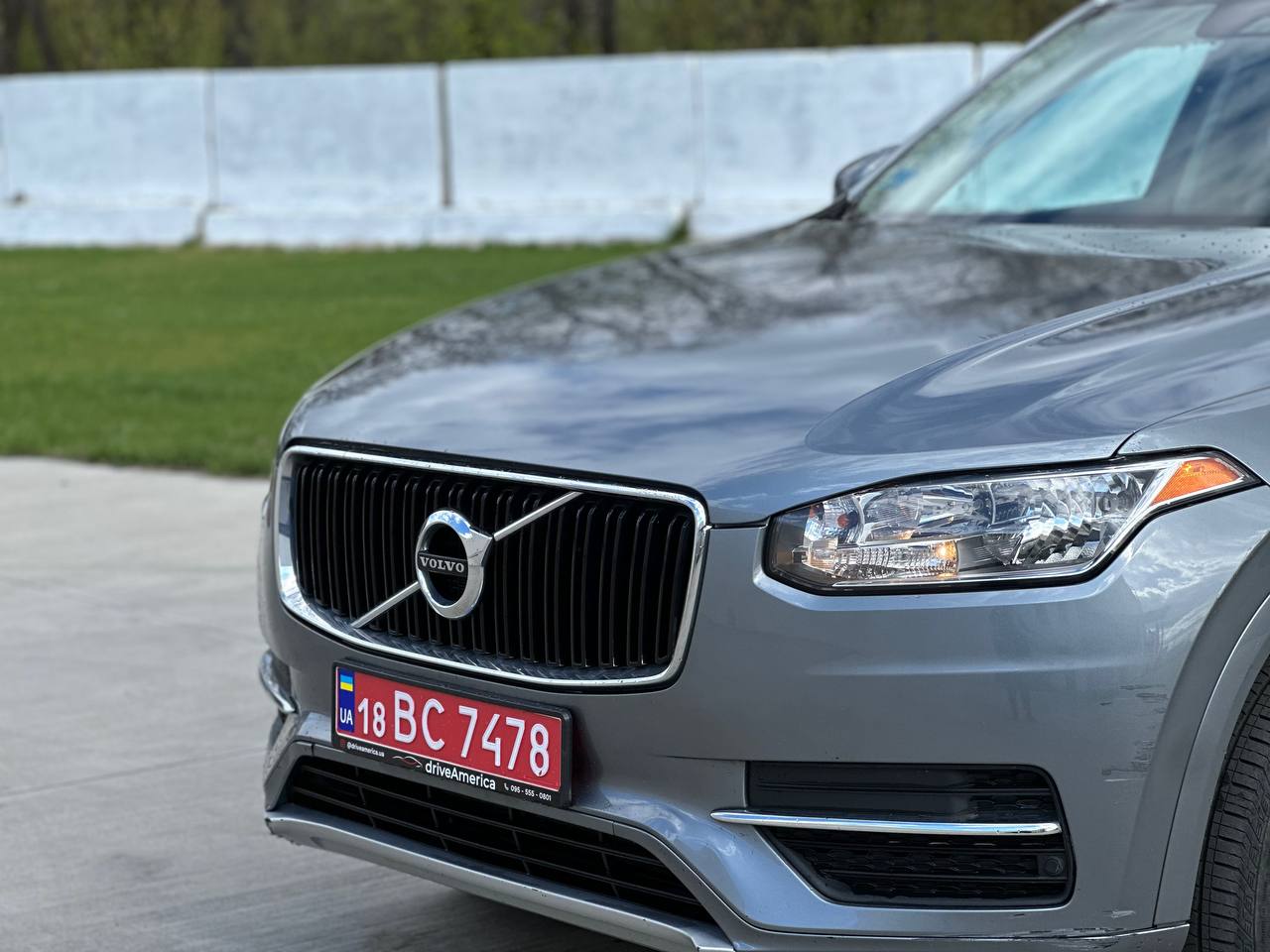 2016 VOLVO XC90 T6 MOMENTUM