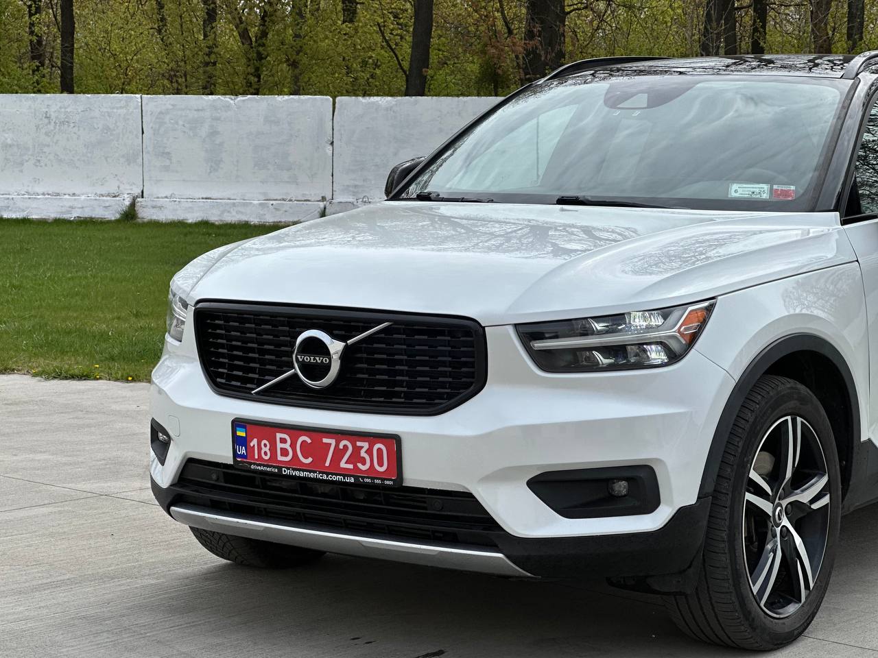 2019 VOLVO XC40 T5 R-DESIGN