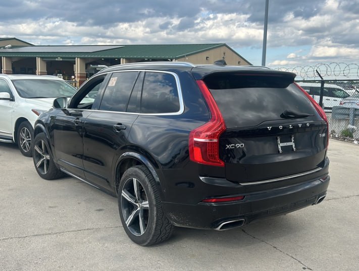 2016 VOLVO XC90 T6 R-DESIGN