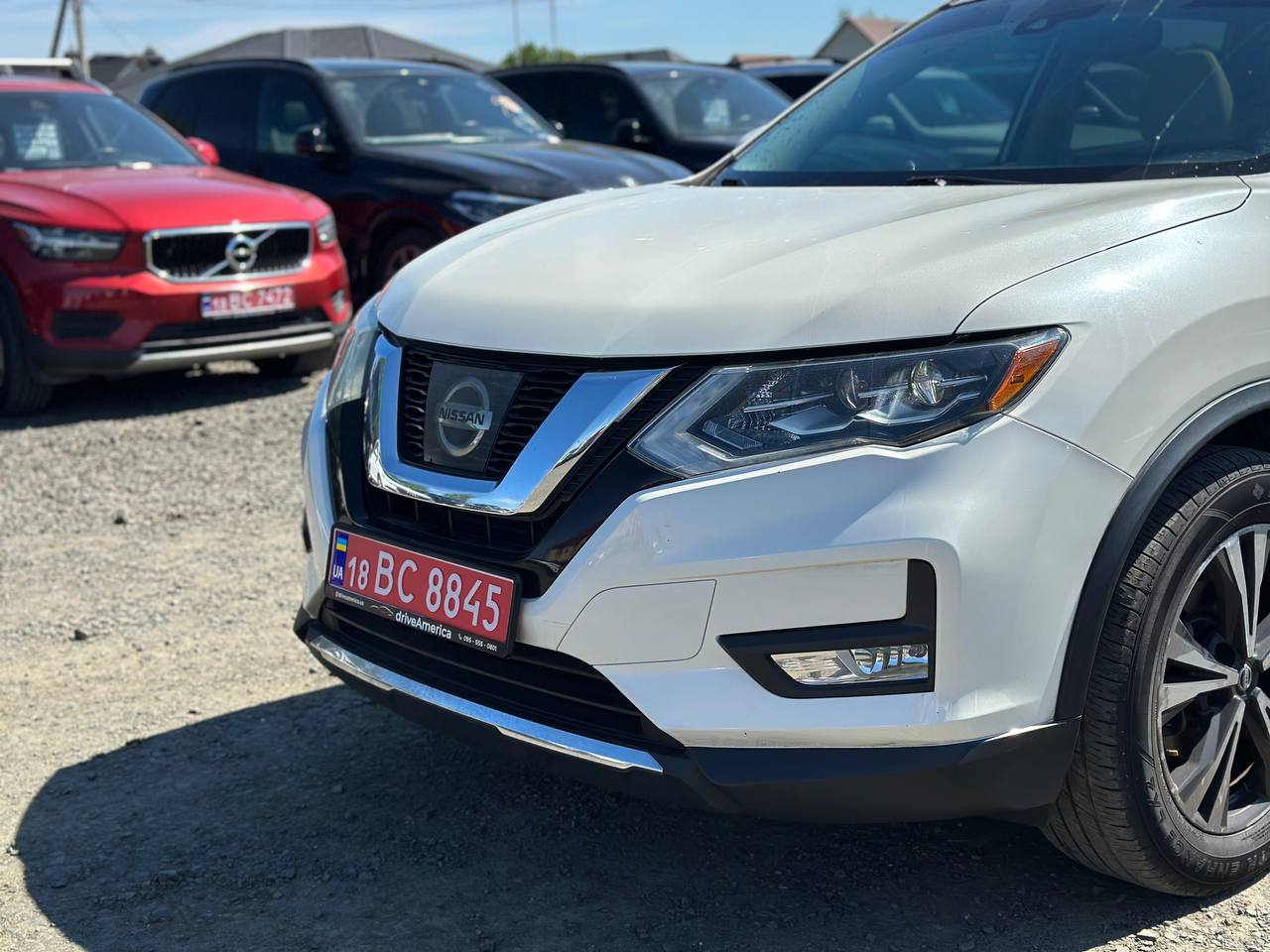 2017 NISSAN ROGUE SL