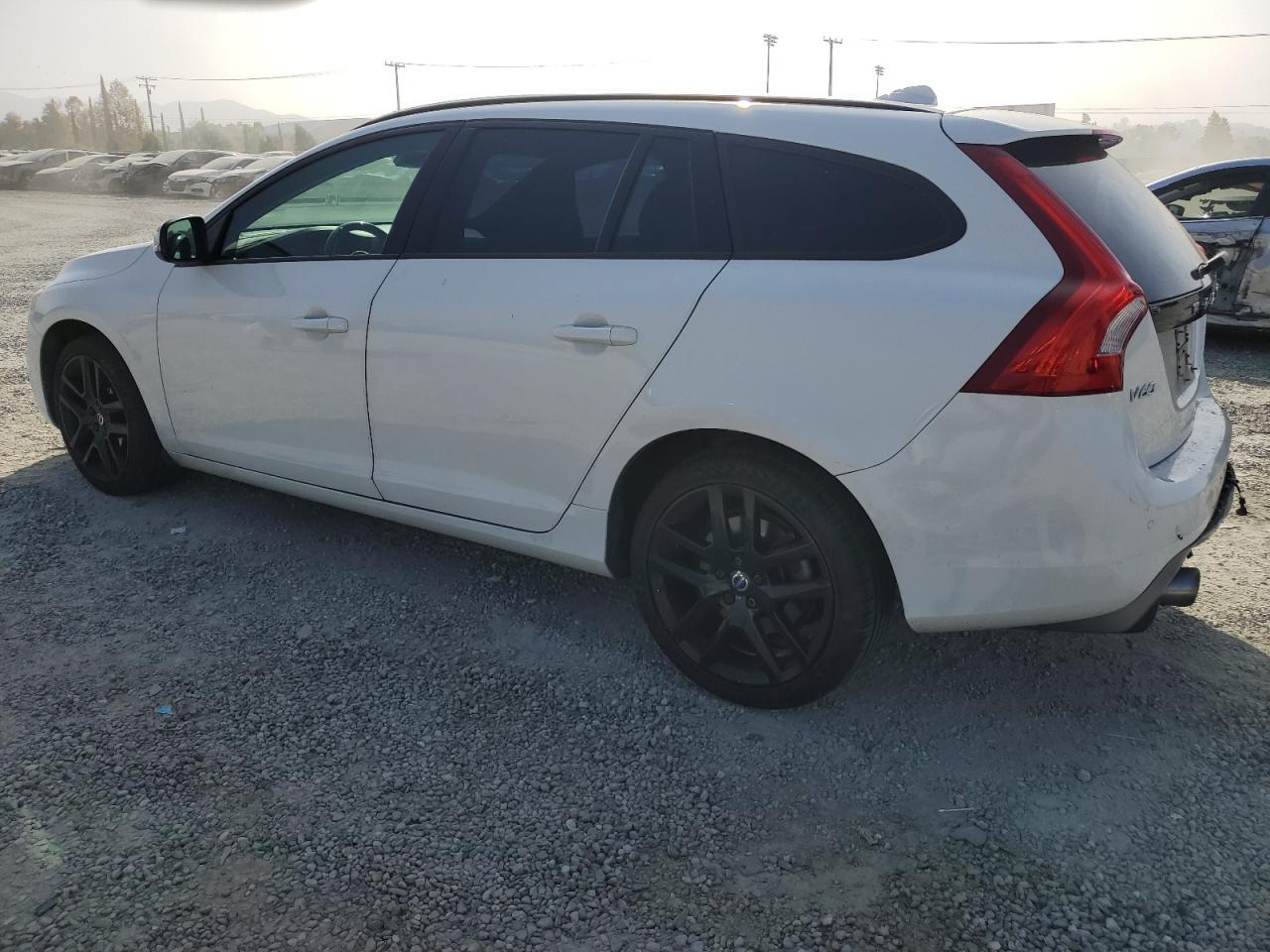 2018 VOLVO V60 T5 DYNAMIC