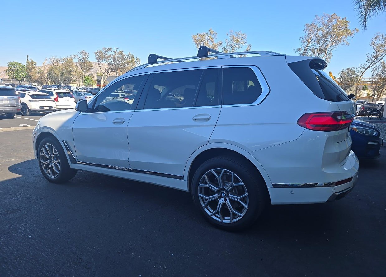 2020 BMW X7 40i