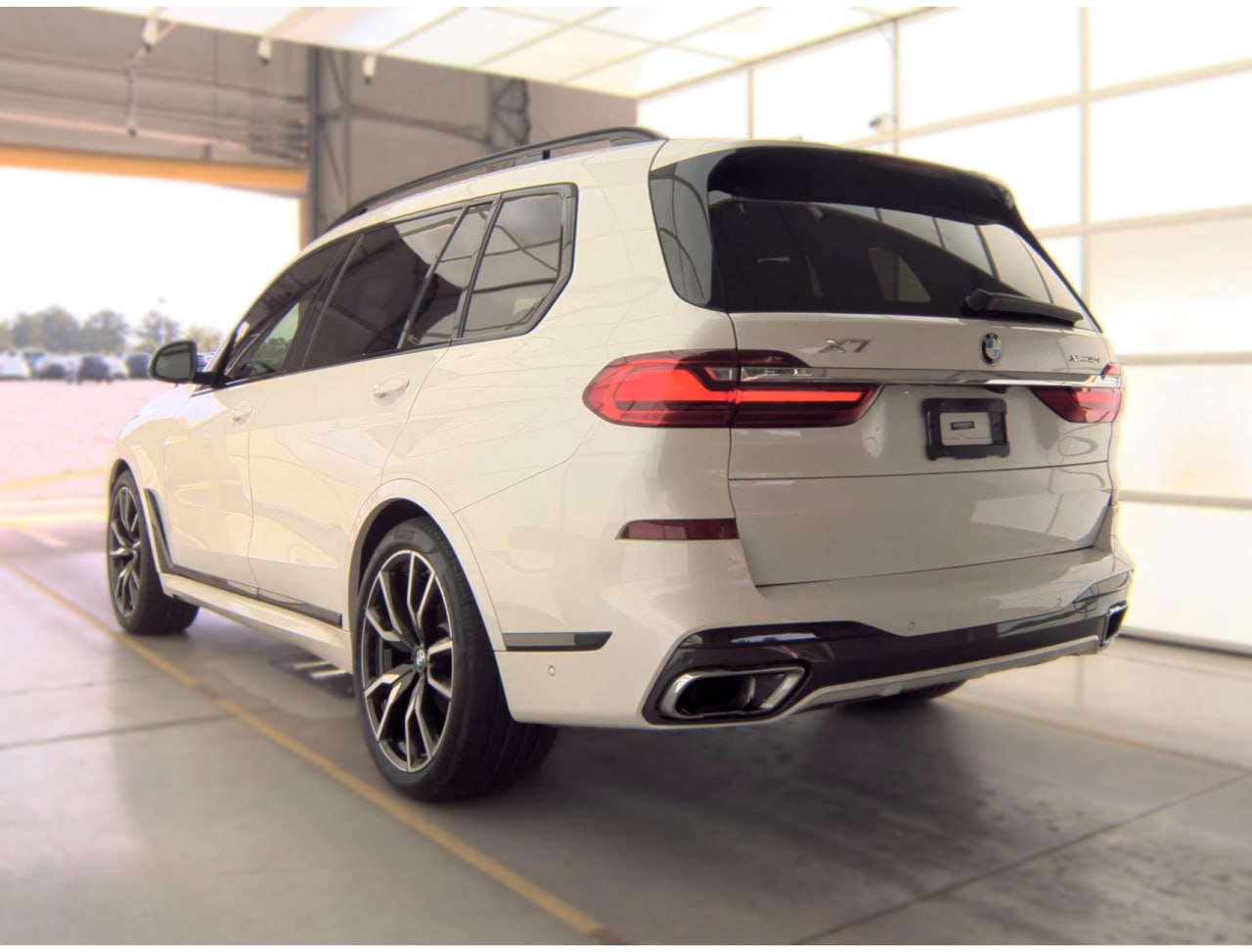 2019 BMW X7 40i M-SPORT