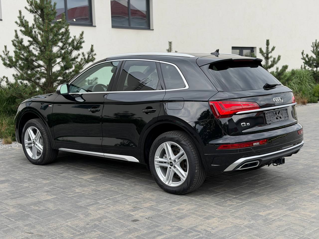 2024 AUDI Q5 HYBRID PREMIUM PLUS