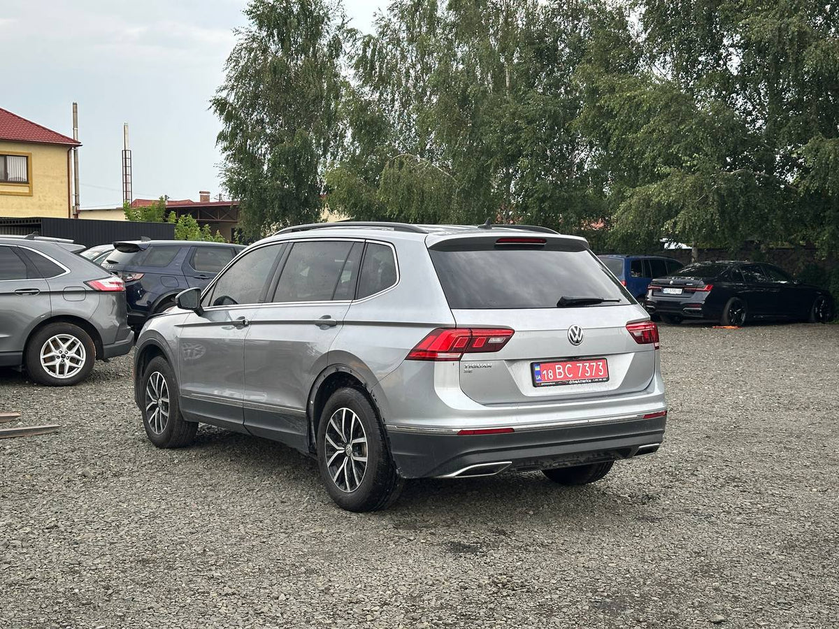 2021 VOLKSWAGEN TIGUAN SE