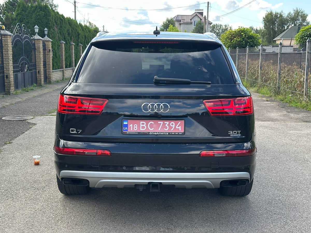 2017 AUDI Q7 PRESTIGE