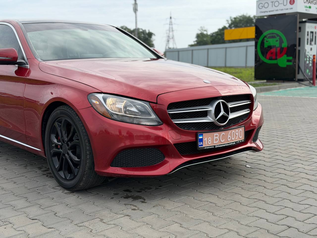MERCEDES-BENZ C 300