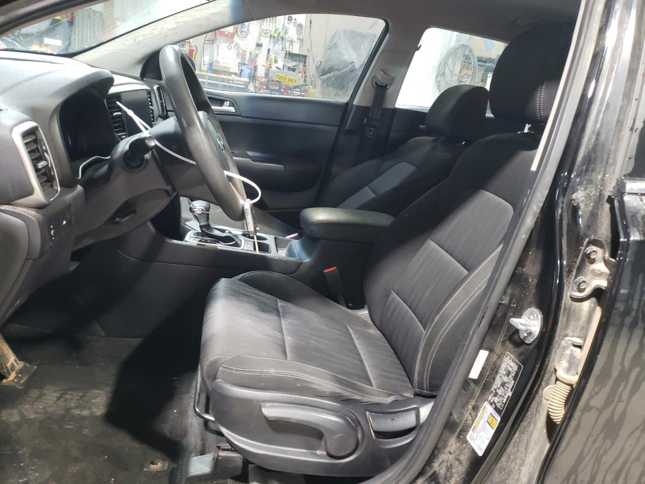 KIA SPORTAGE LX