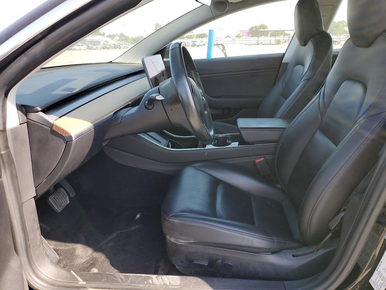 TESLA MODEL 3 SR RWD