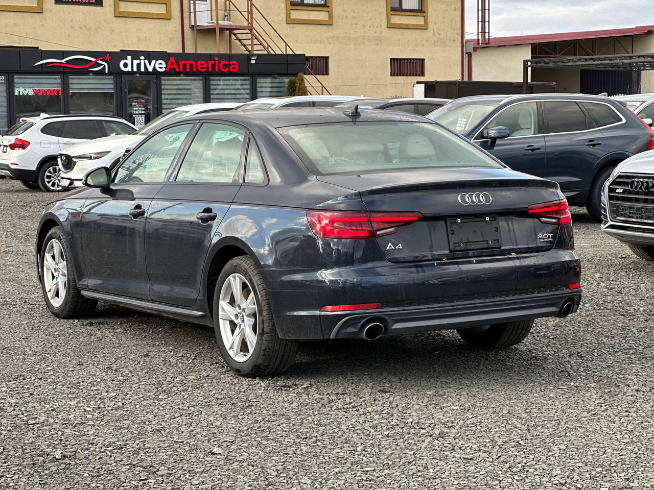 AUDI A4 PREMIUM