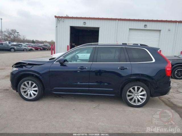 2016 VOLVO XC90 T6 MOMENTUM