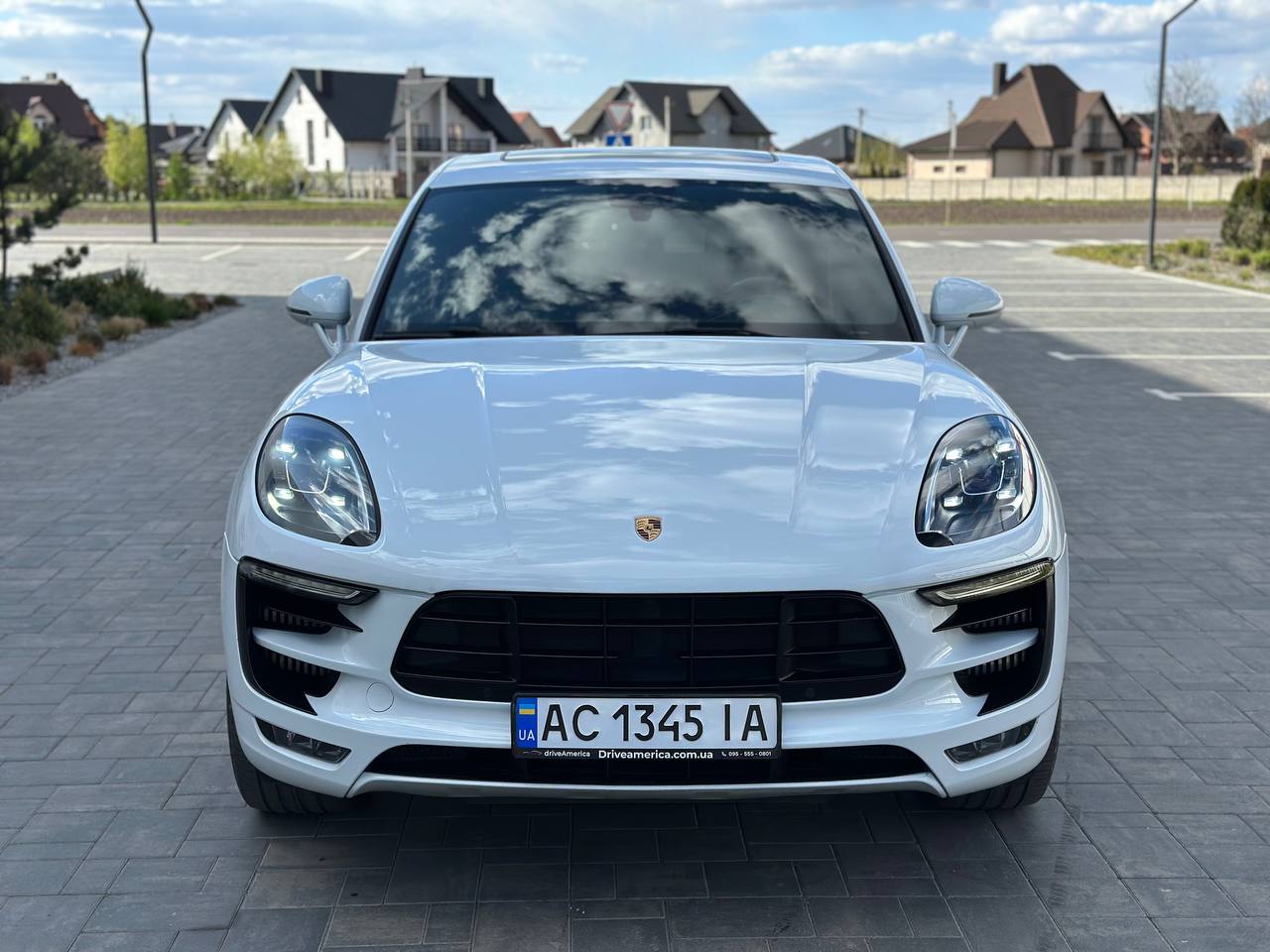 2016 PORSCHE MACAN GTS