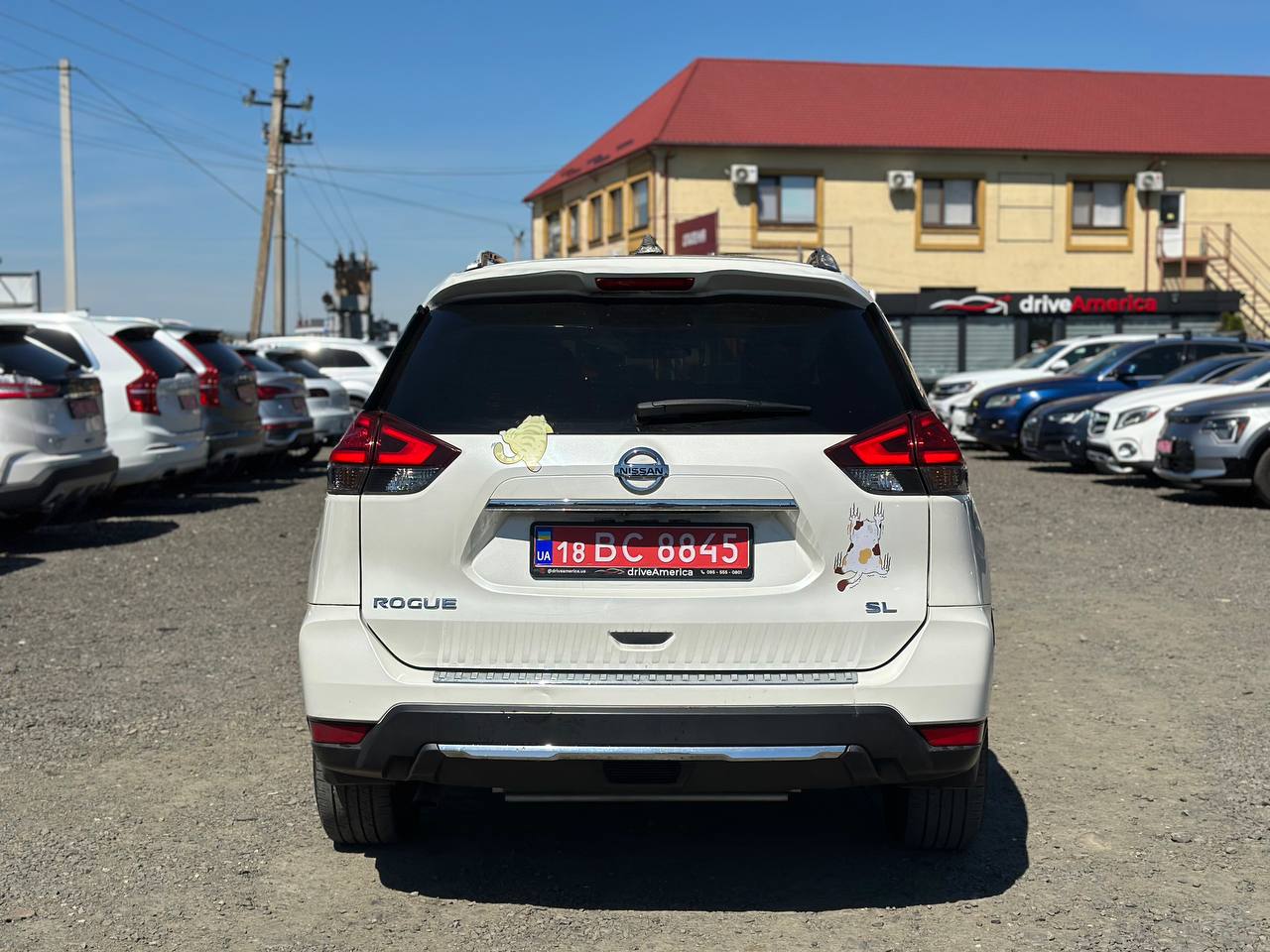 2017 NISSAN ROGUE SL