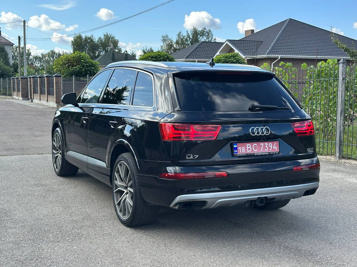 2017 AUDI Q7 PRESTIGE