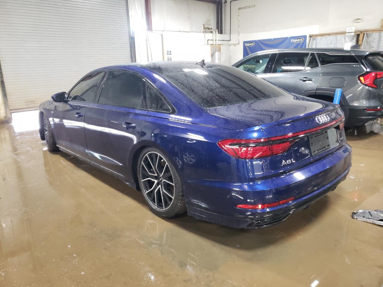 AUDI A8 Long  S-LINE