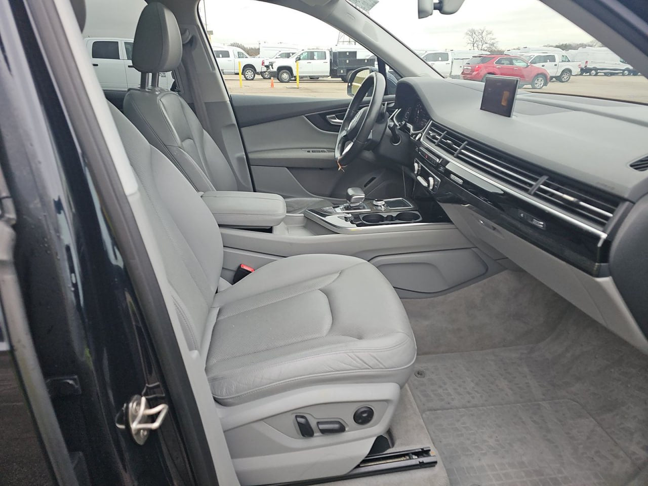2017 AUDI Q7 PRESTIGE