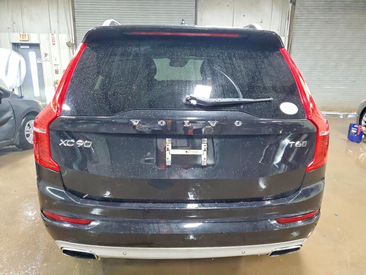 2018 VOLVO XC90 T6 MOMENTUM