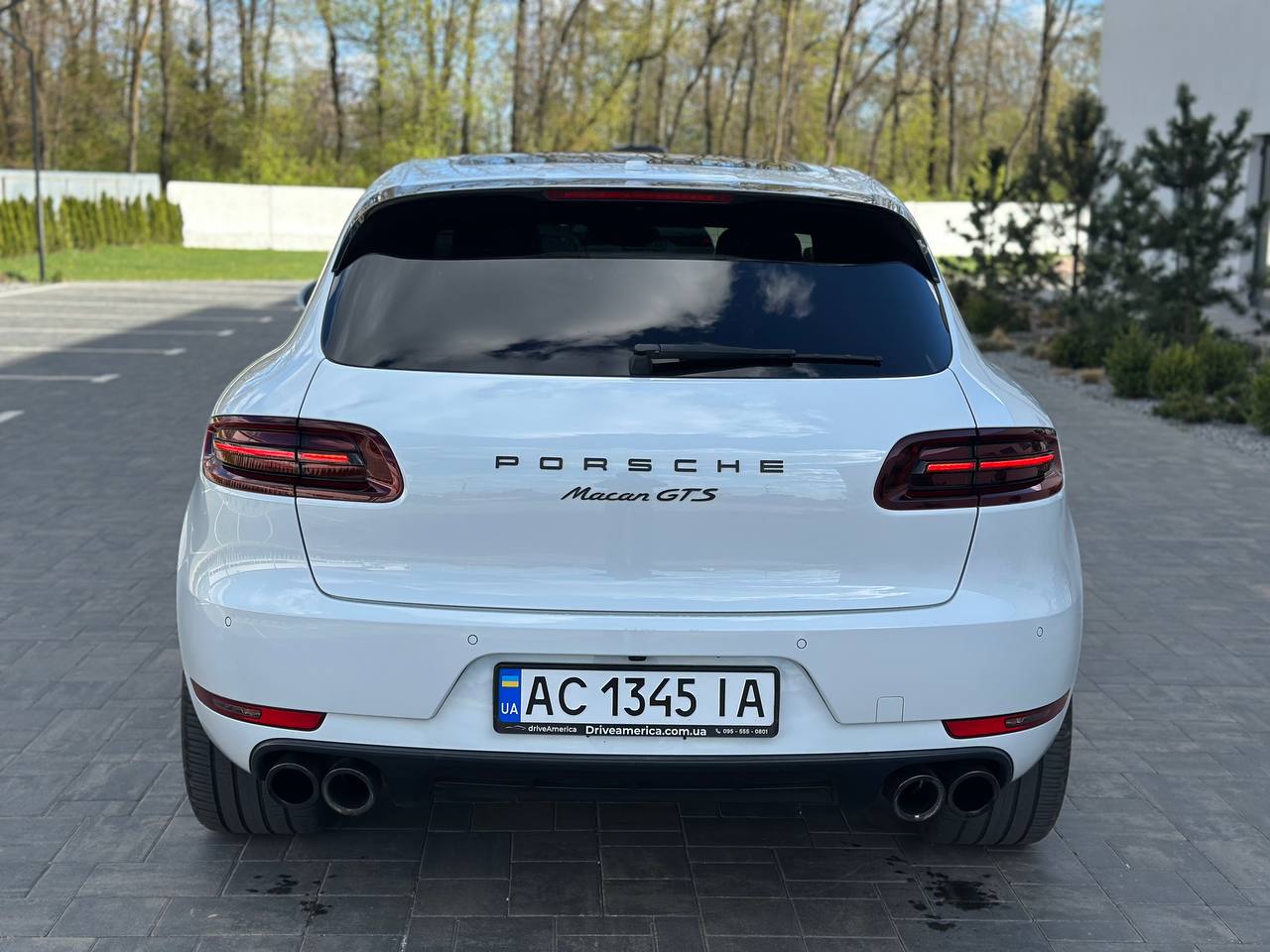 2016 PORSCHE MACAN GTS