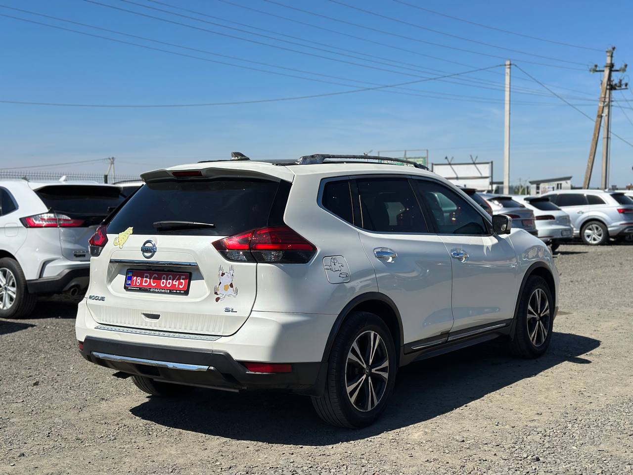 2017 NISSAN ROGUE SL