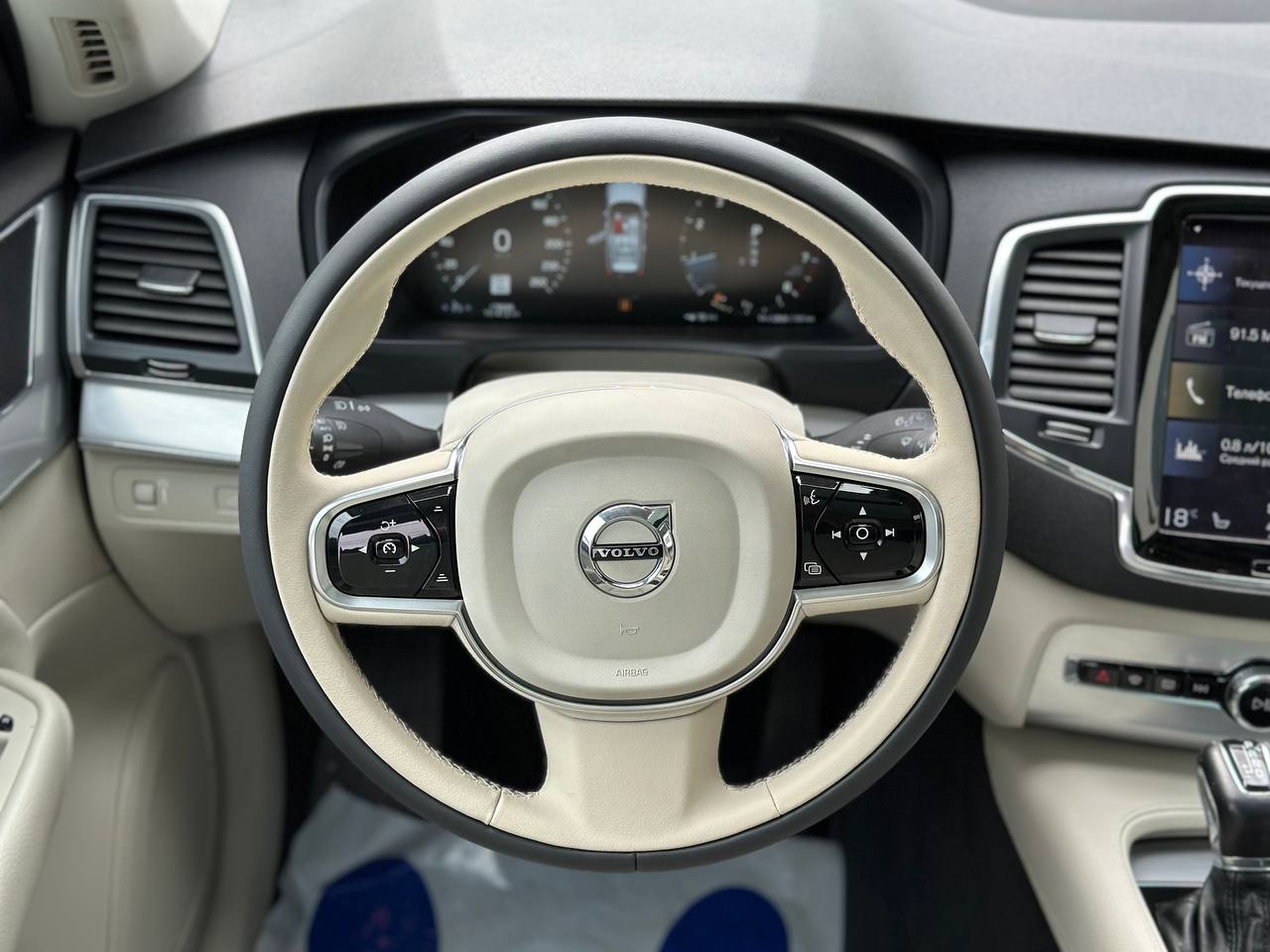 2016 VOLVO XC90 T5 AWD
