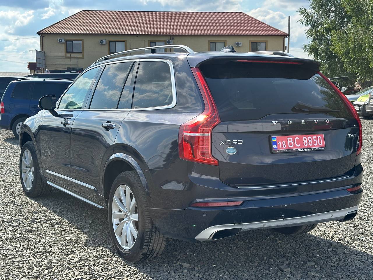 2016 VOLVO XC90 T6 MOMENTUM